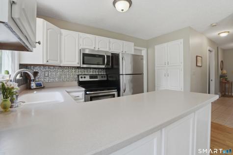 59 Williams Road Cheshire CT 06410