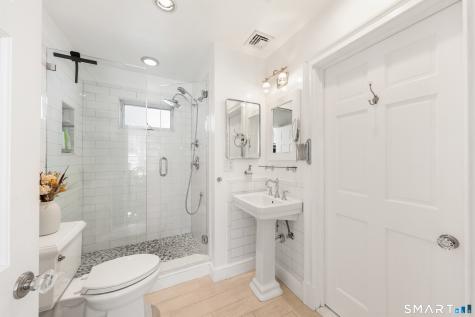 25 Lakeside Avenue Darien CT 06820
