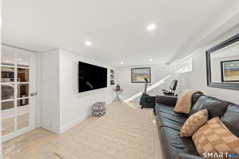 25 Lakeside Avenue Darien CT 06820