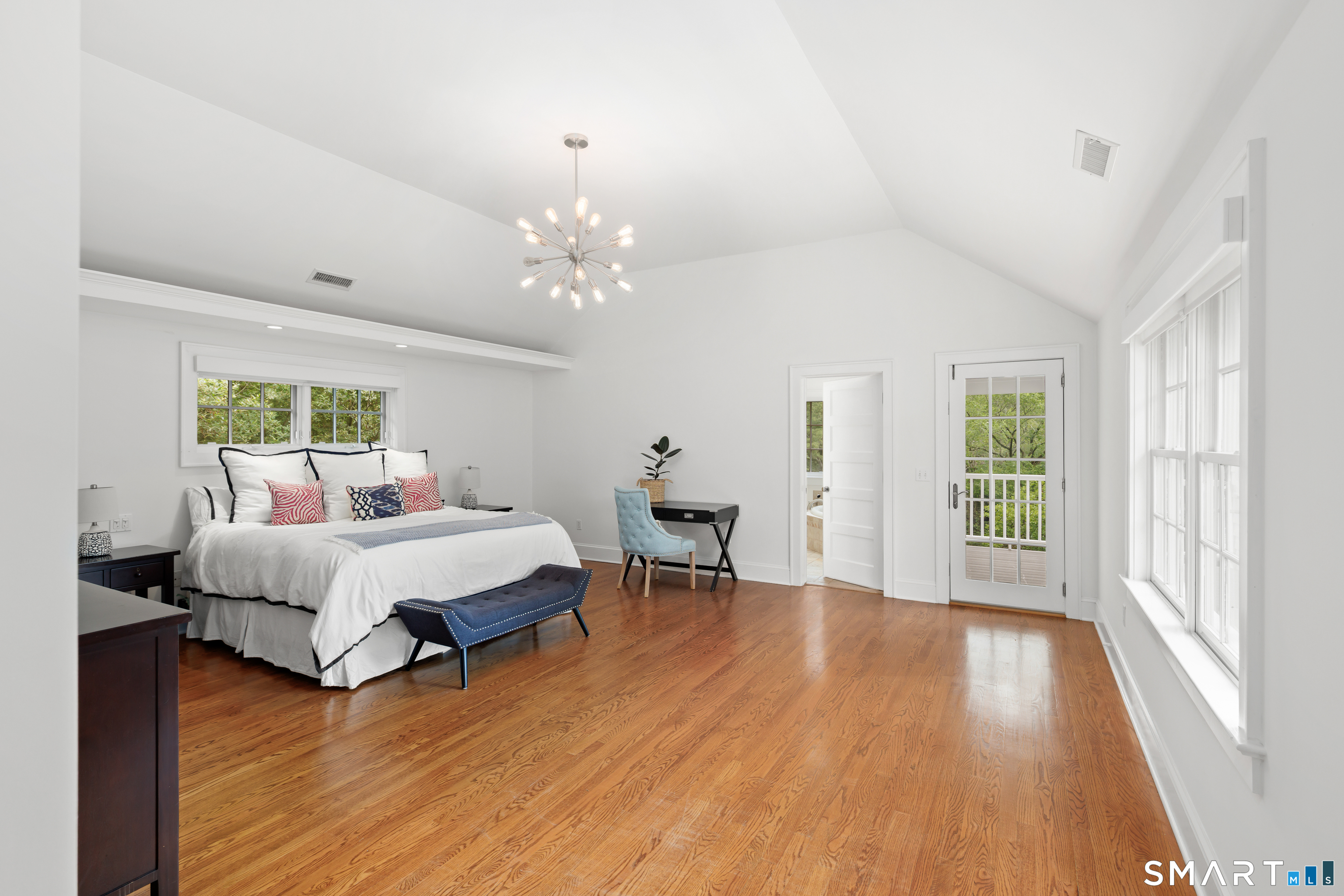 2444 Bronson Road Fairfield CT 06824