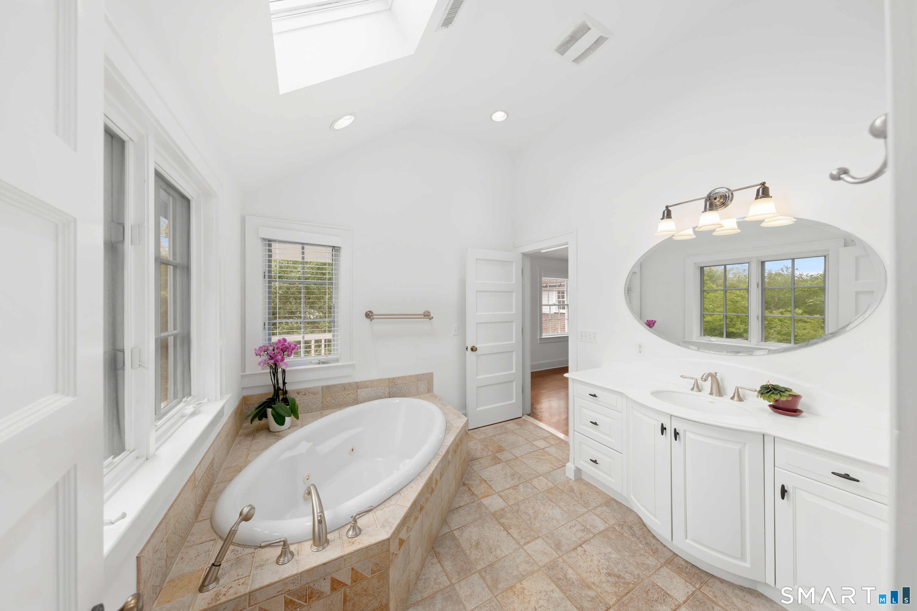 2444 Bronson Road Fairfield CT 06824