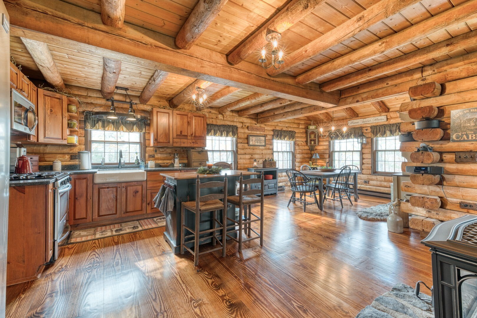 726 Beaumont Highway Lebanon CT 06249