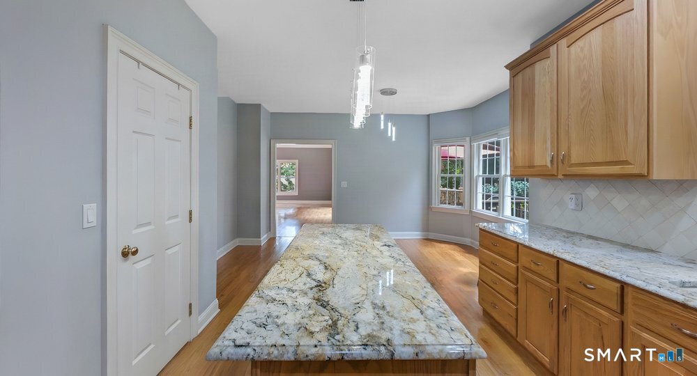 21 Cobblers Mill Road Newtown CT 06482