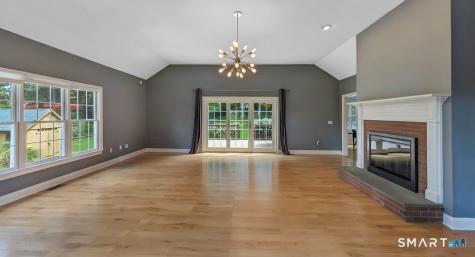 21 Cobblers Mill Road Newtown CT 06482