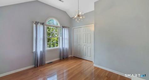 21 Cobblers Mill Road Newtown CT 06482