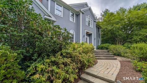 21 Cobblers Mill Road Newtown CT 06482