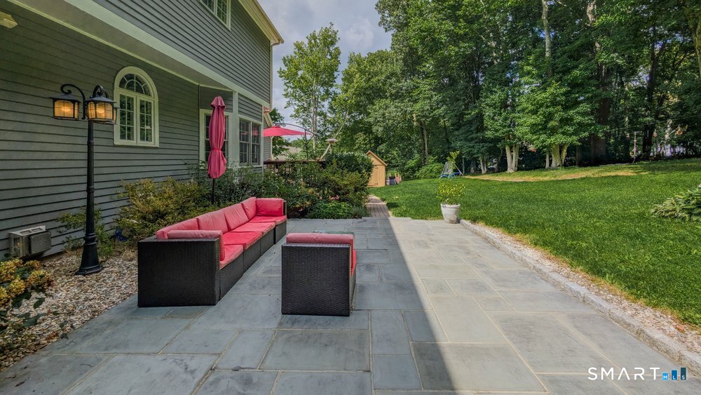 21 Cobblers Mill Road Newtown CT 06482