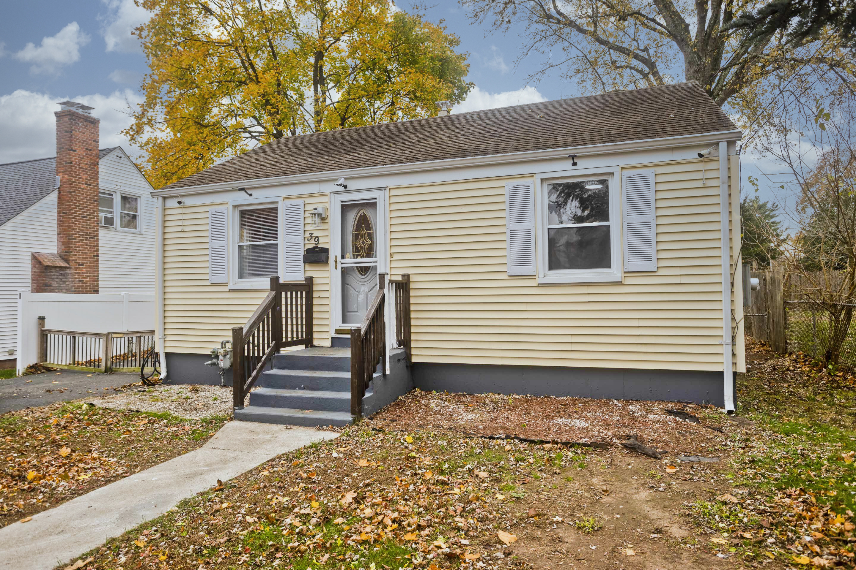 39 Wade Avenue Bloomfield CT 06002