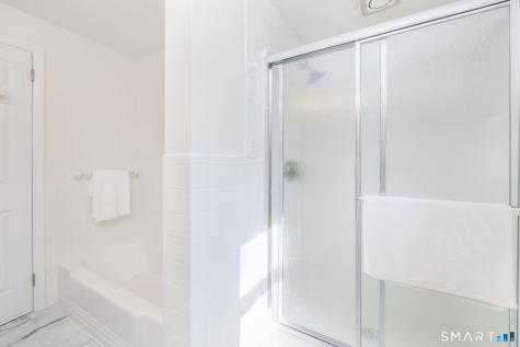 24 Haynes Road West Hartford CT 06117
