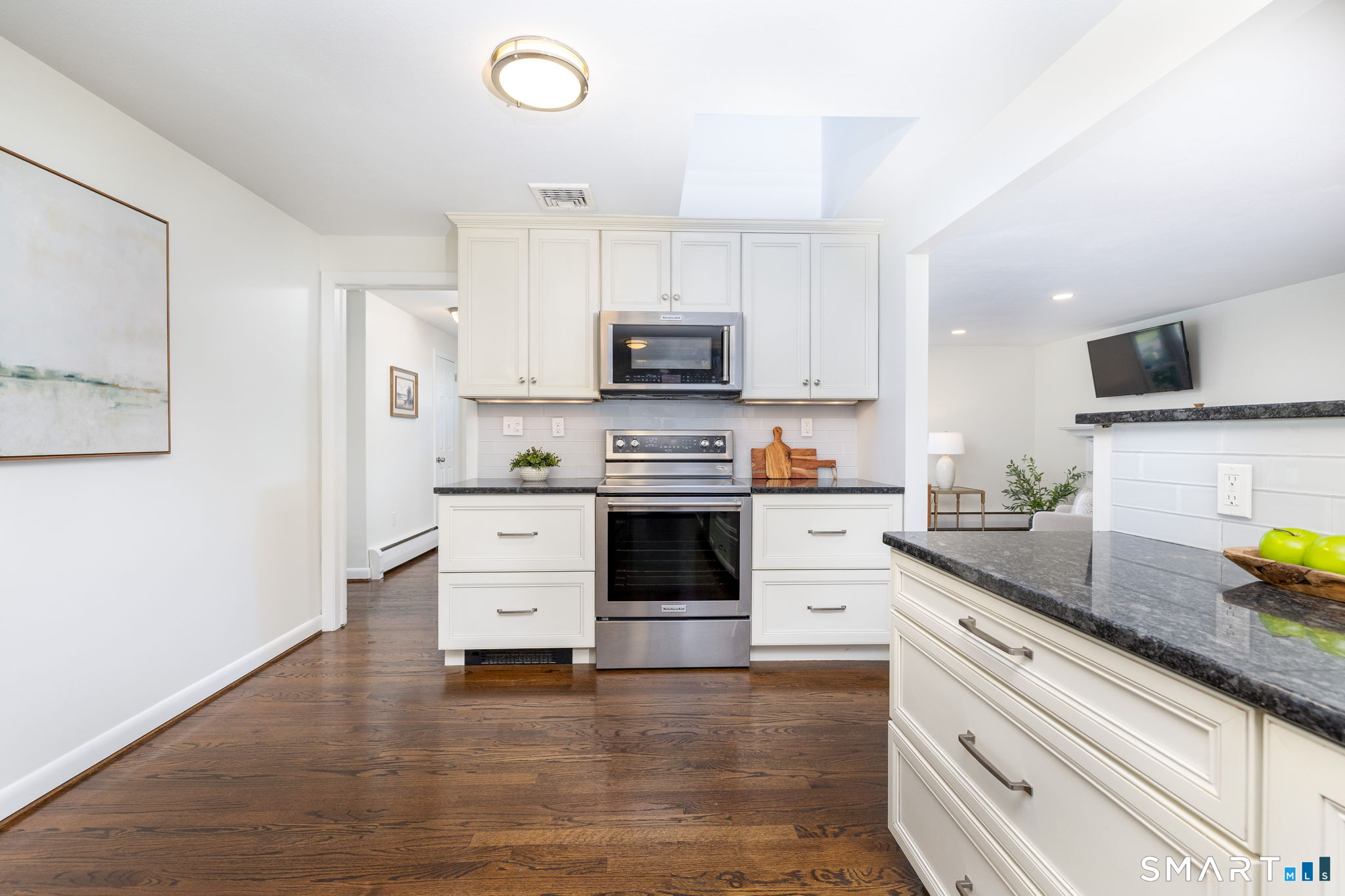 24 Haynes Road West Hartford CT 06117