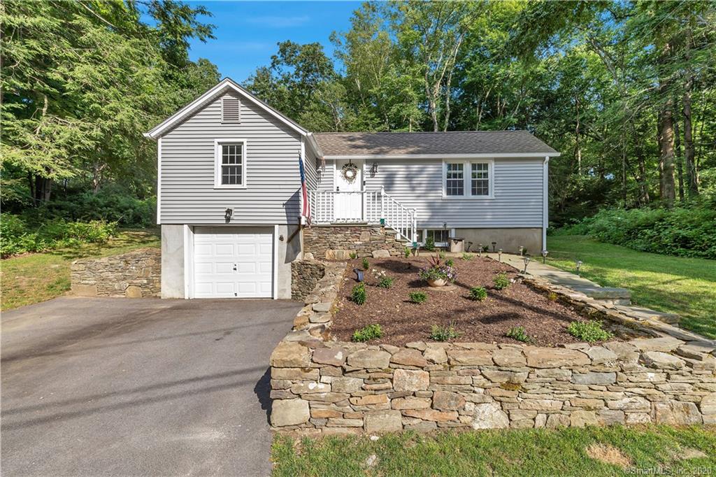 57 Olmstead Road Redding CT 06896