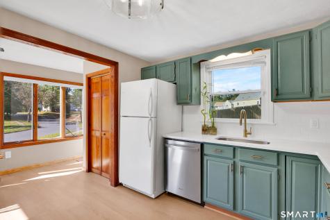 3 Dwight Road West Hartford CT 06110
