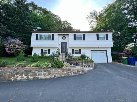 14 Fieldwood Road Waterbury CT 06704