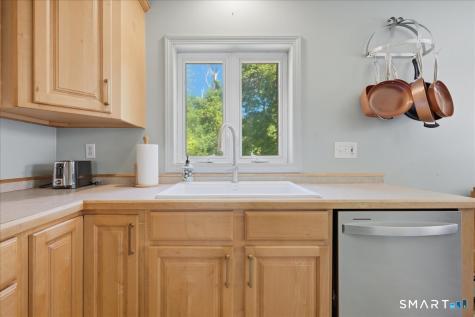 860 Long Cove Road Ledyard CT 06335