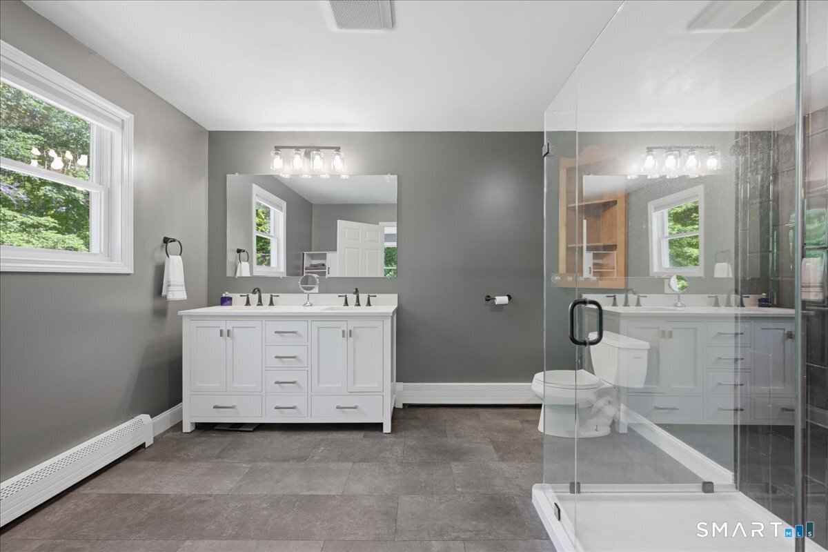 860 Long Cove Road Ledyard CT 06335