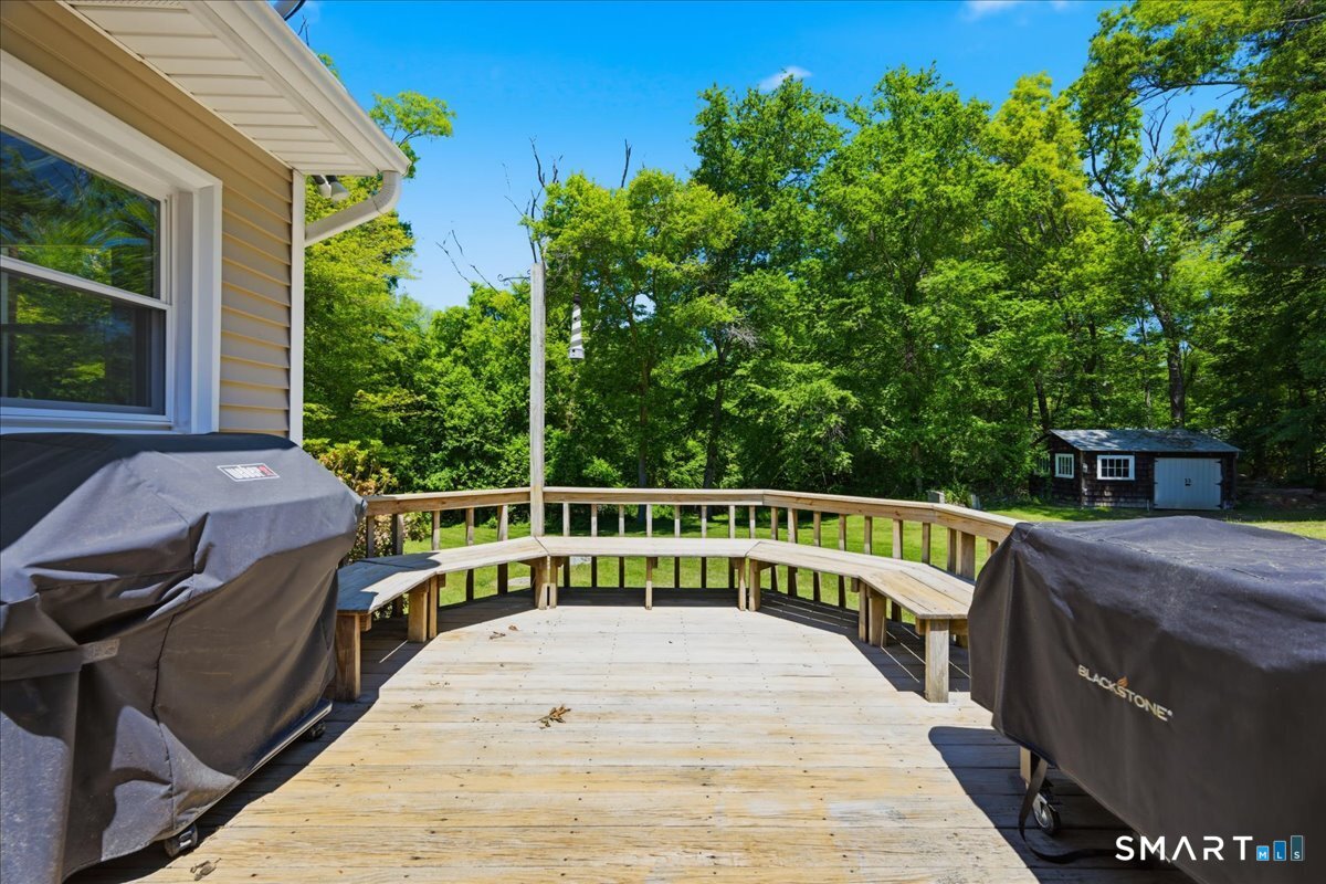860 Long Cove Road Ledyard CT 06335