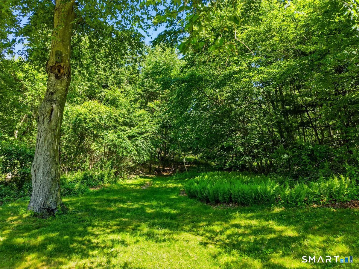 860 Long Cove Road Ledyard CT 06335
