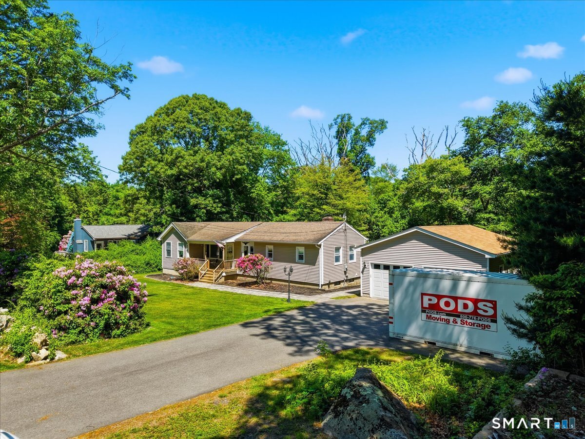 860 Long Cove Road Ledyard CT 06335