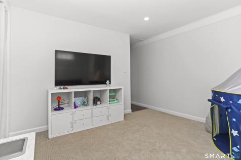 10 Leann Drive Norwalk CT 06851