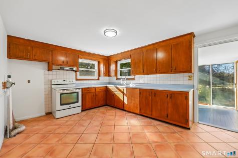 81 River Road Preston CT 06365