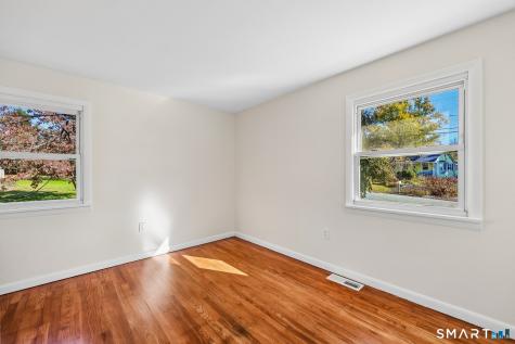81 River Road Preston CT 06365