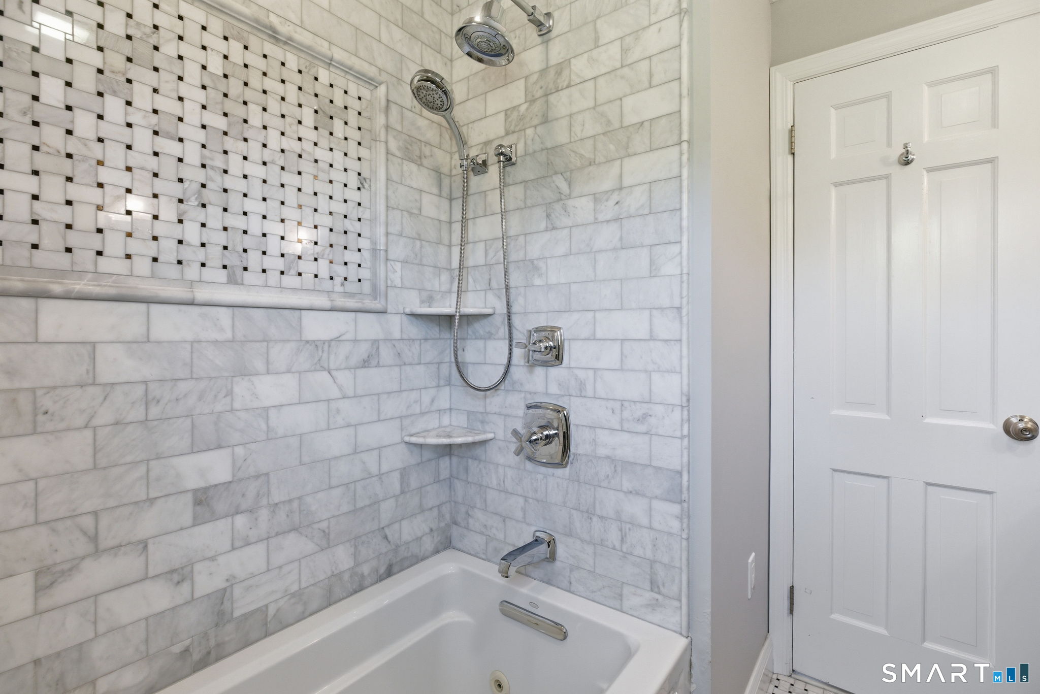 8 Scenic Hill Road Trumbull CT 06611