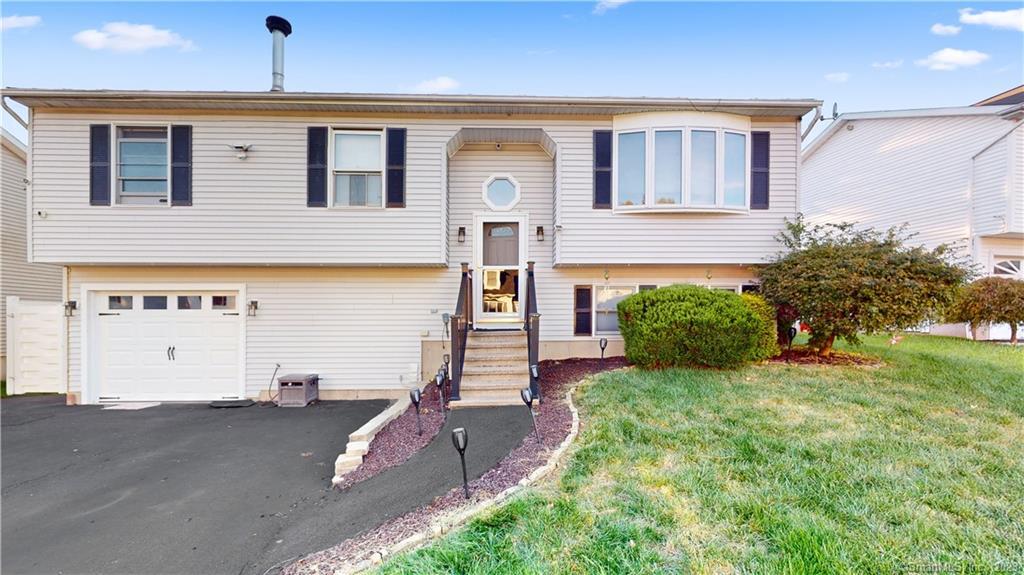 53 Laurie Place Waterbury CT 06704