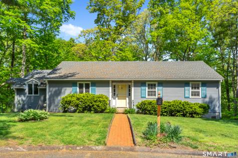 11 Candlewood Lane Farmington CT 06032