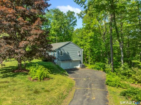 11 Candlewood Lane Farmington CT 06032