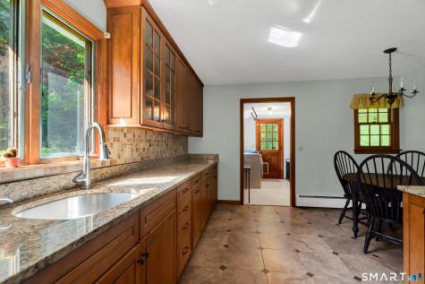 11 Candlewood Lane Farmington CT 06032
