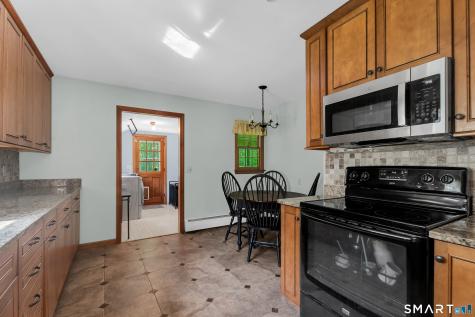 11 Candlewood Lane Farmington CT 06032