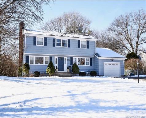 23 Barton Road Fairfield CT 06824