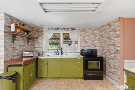170 Rockwell Avenue Plainville CT 06062