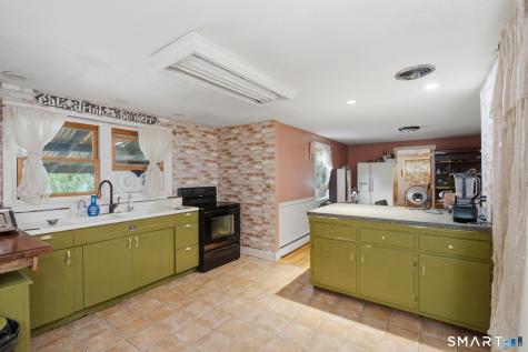 170 Rockwell Avenue Plainville CT 06062
