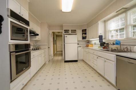 10 Corbin Circle Branford CT 06405