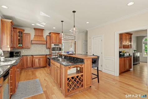 282 Glen Ridge Road Fairfield CT 06825
