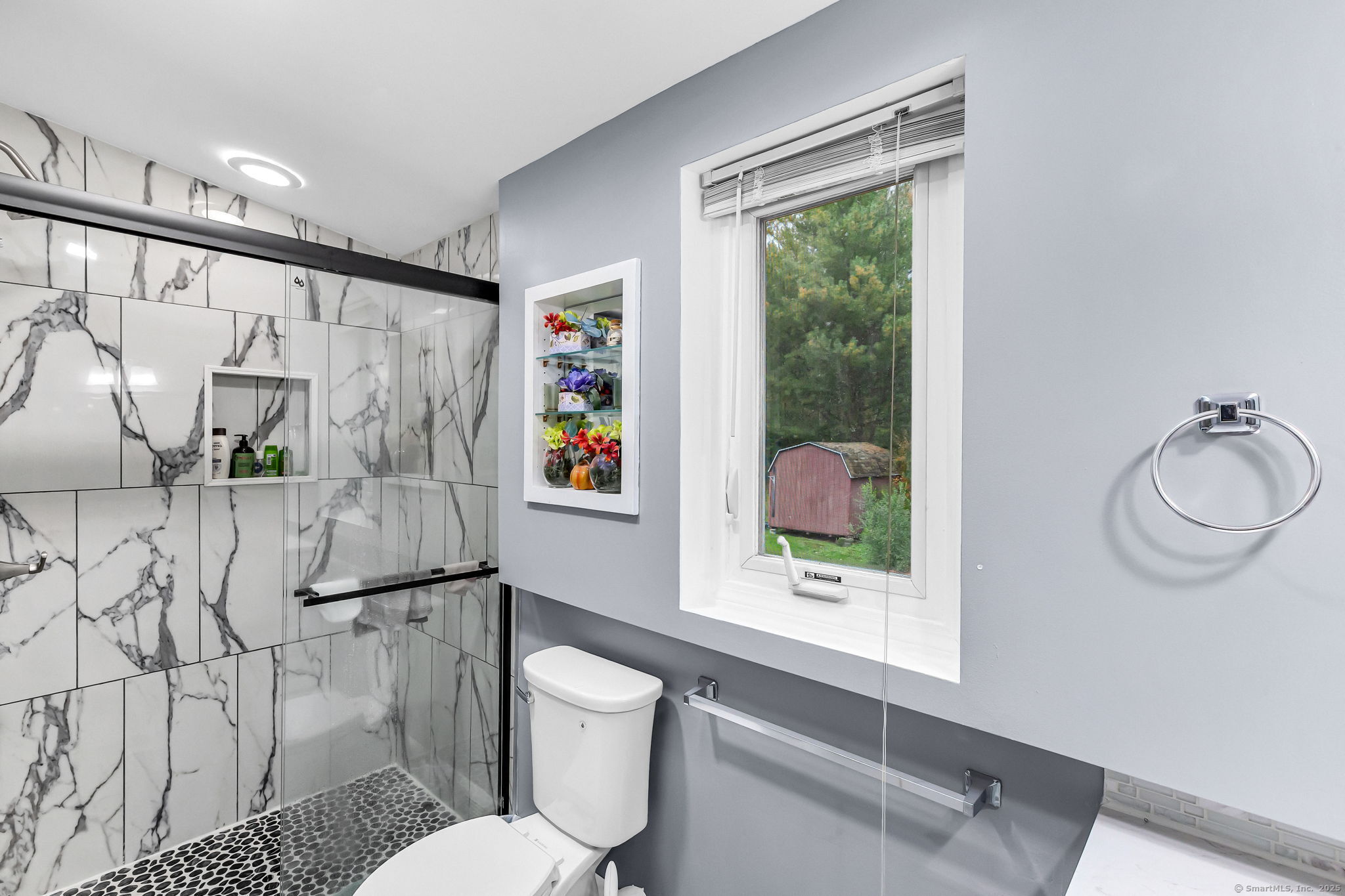 45 King Court Enfield CT 06082