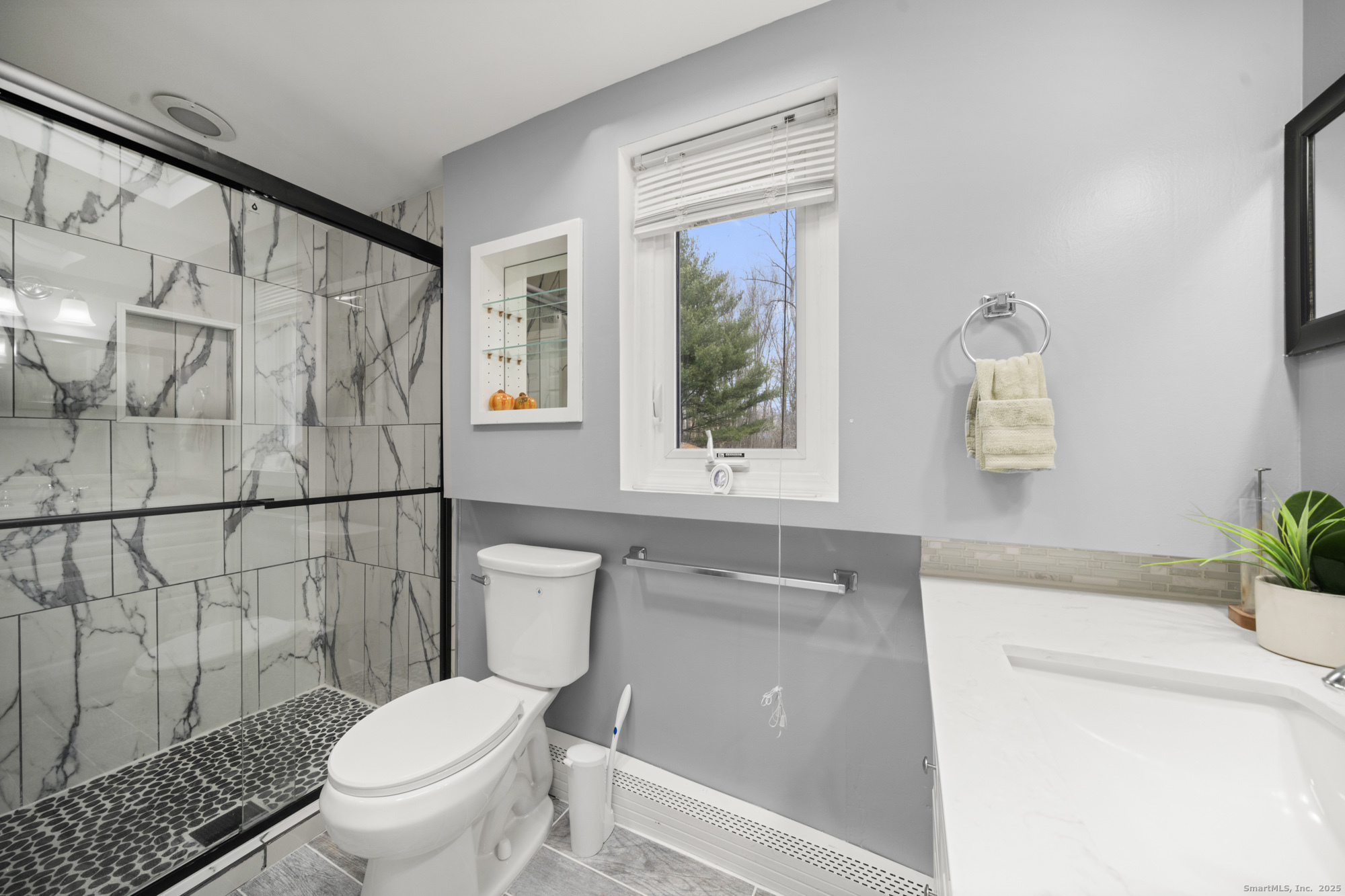 45 King Court Enfield CT 06082