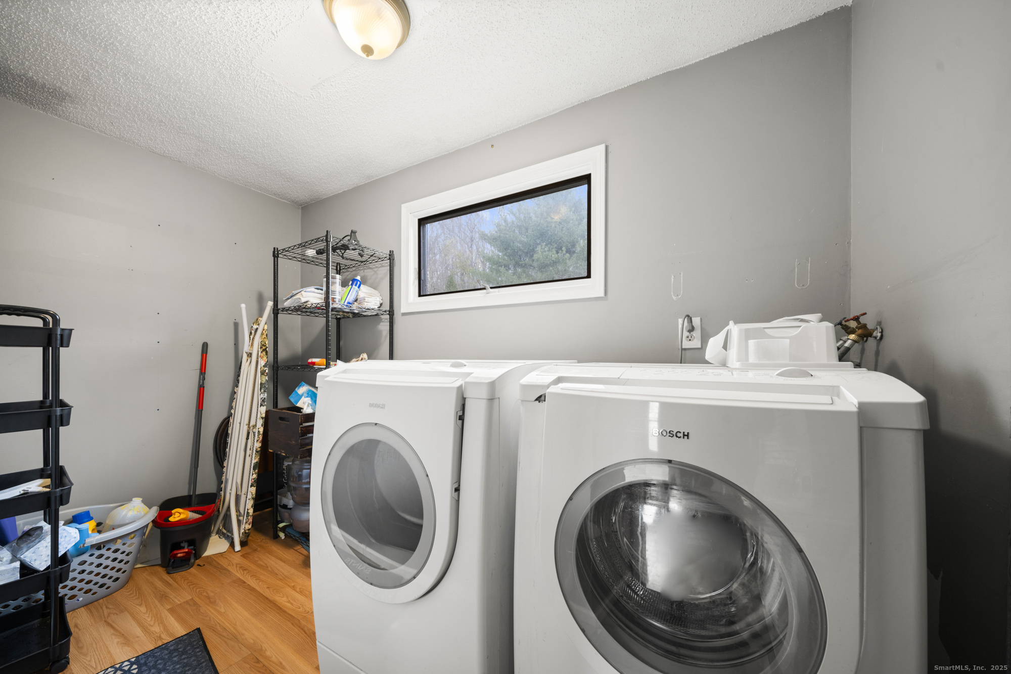 45 King Court Enfield CT 06082