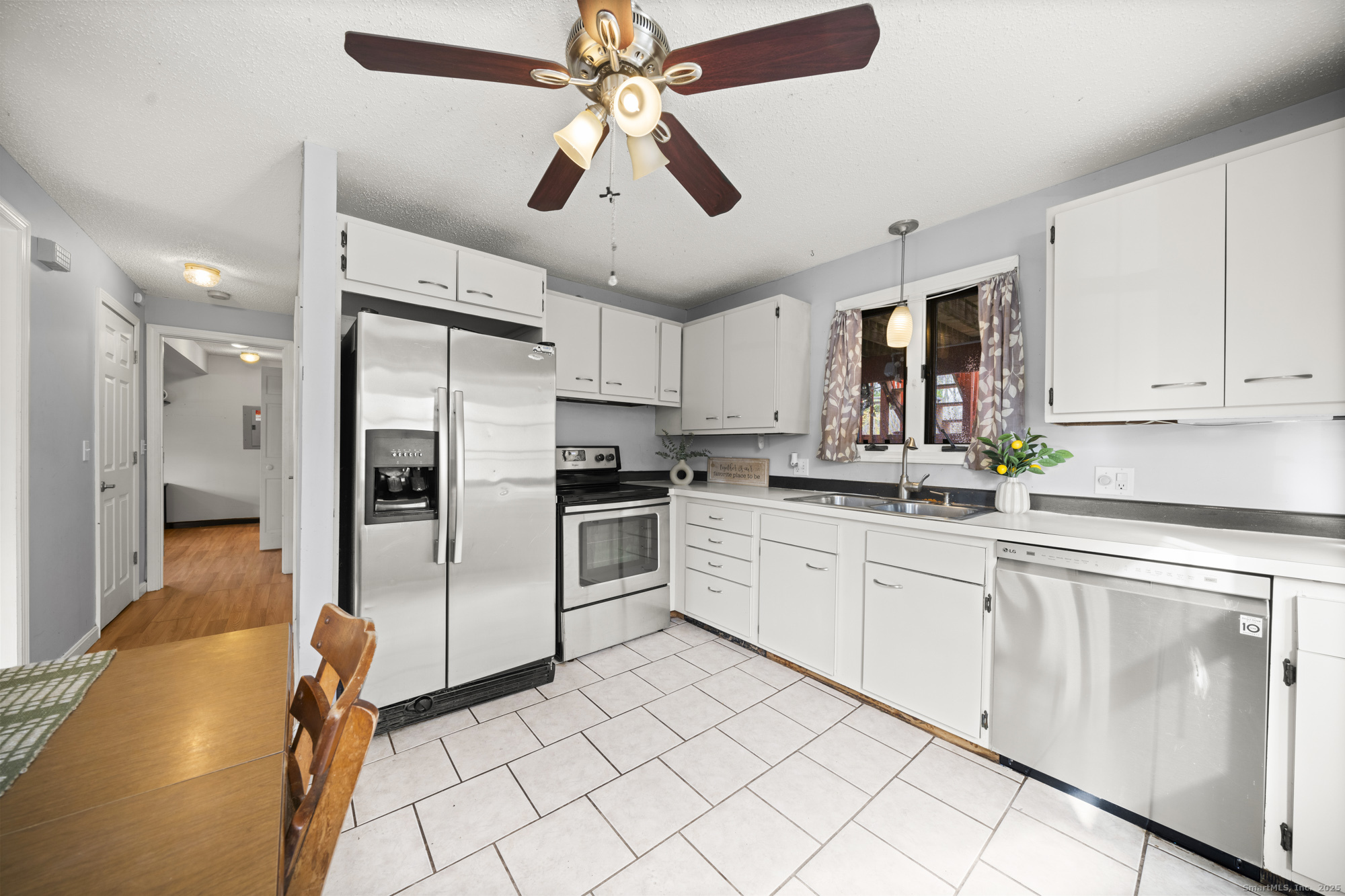 45 King Court Enfield CT 06082