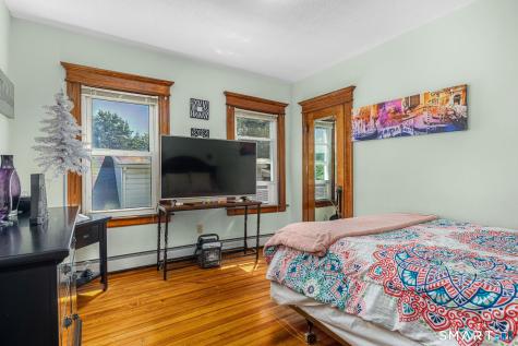 137 Fairlawn Avenue Waterbury CT 06705