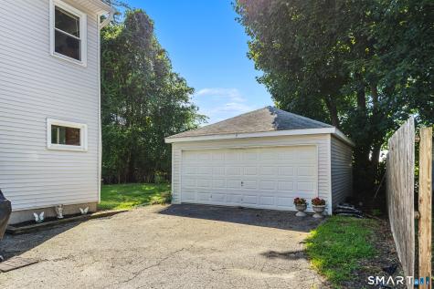 137 Fairlawn Avenue Waterbury CT 06705