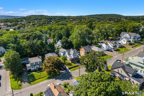 137 Fairlawn Avenue Waterbury CT 06705