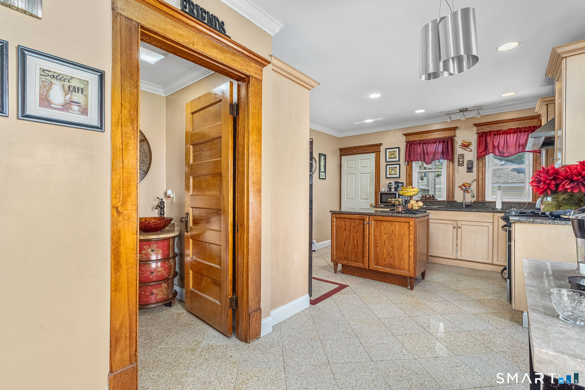 137 Fairlawn Avenue Waterbury CT 06705