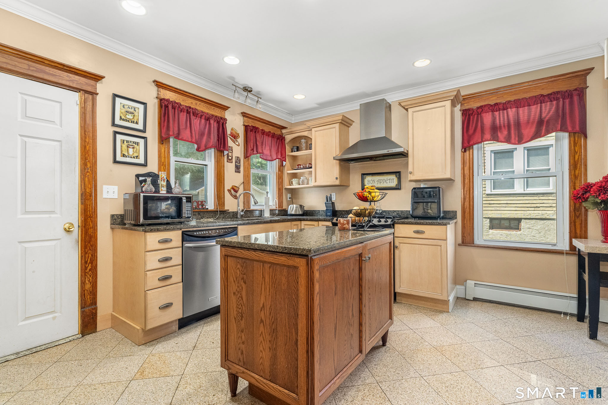 137 Fairlawn Avenue Waterbury CT 06705