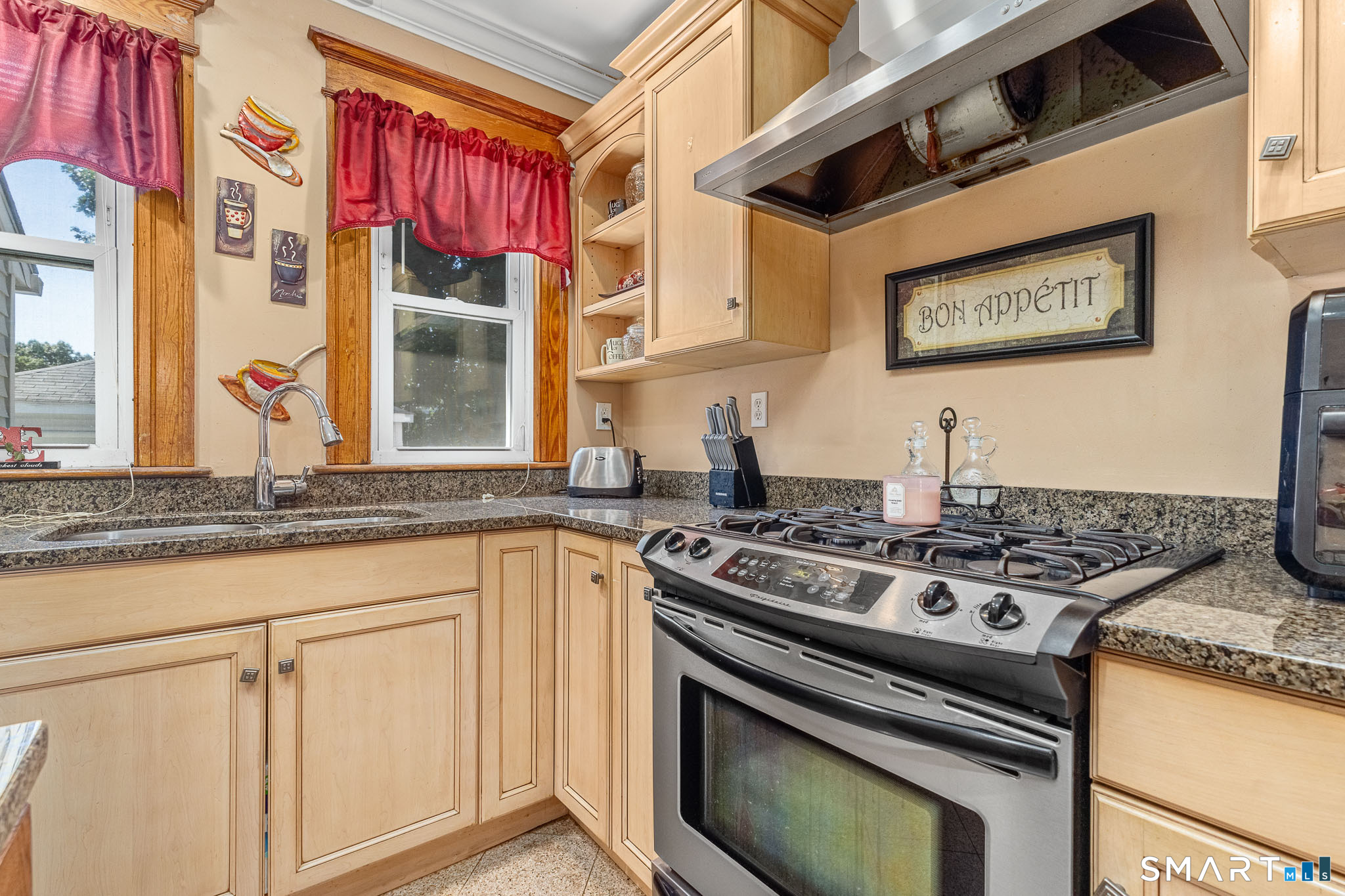 137 Fairlawn Avenue Waterbury CT 06705
