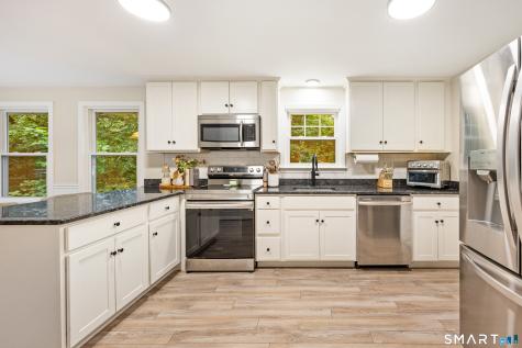26 Geromin Drive Haddam CT 06441
