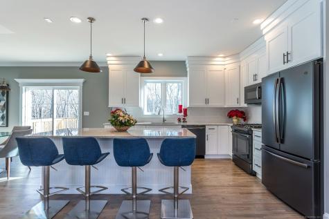 24 Deerwood Road Oxford CT 06478