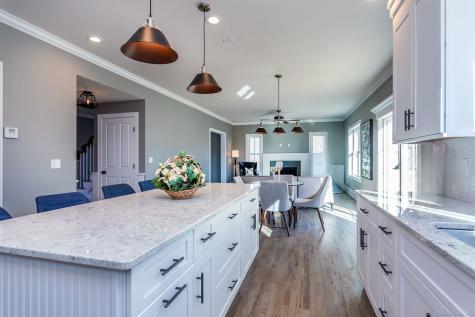 24 Deerwood Road Oxford CT 06478