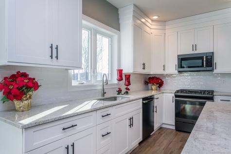 24 Deerwood Road Oxford CT 06478